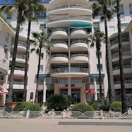 Triangle D'or Raphael *