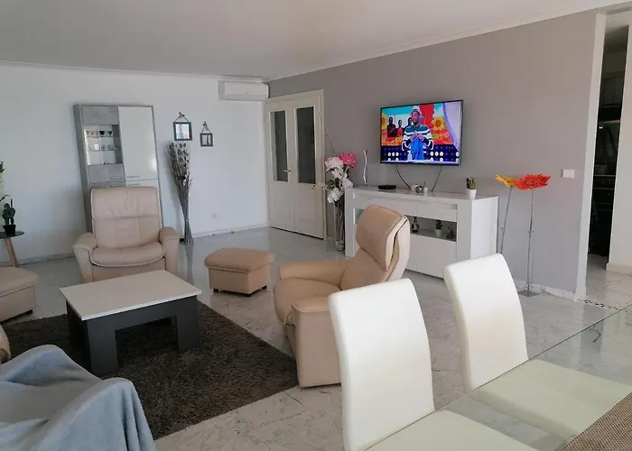 Triangle D'or Raphael 公寓